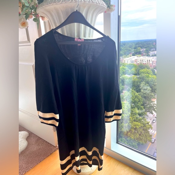 Lilly Pulitzer Dresses & Skirts - Navy Lilly Pulitzer Dress